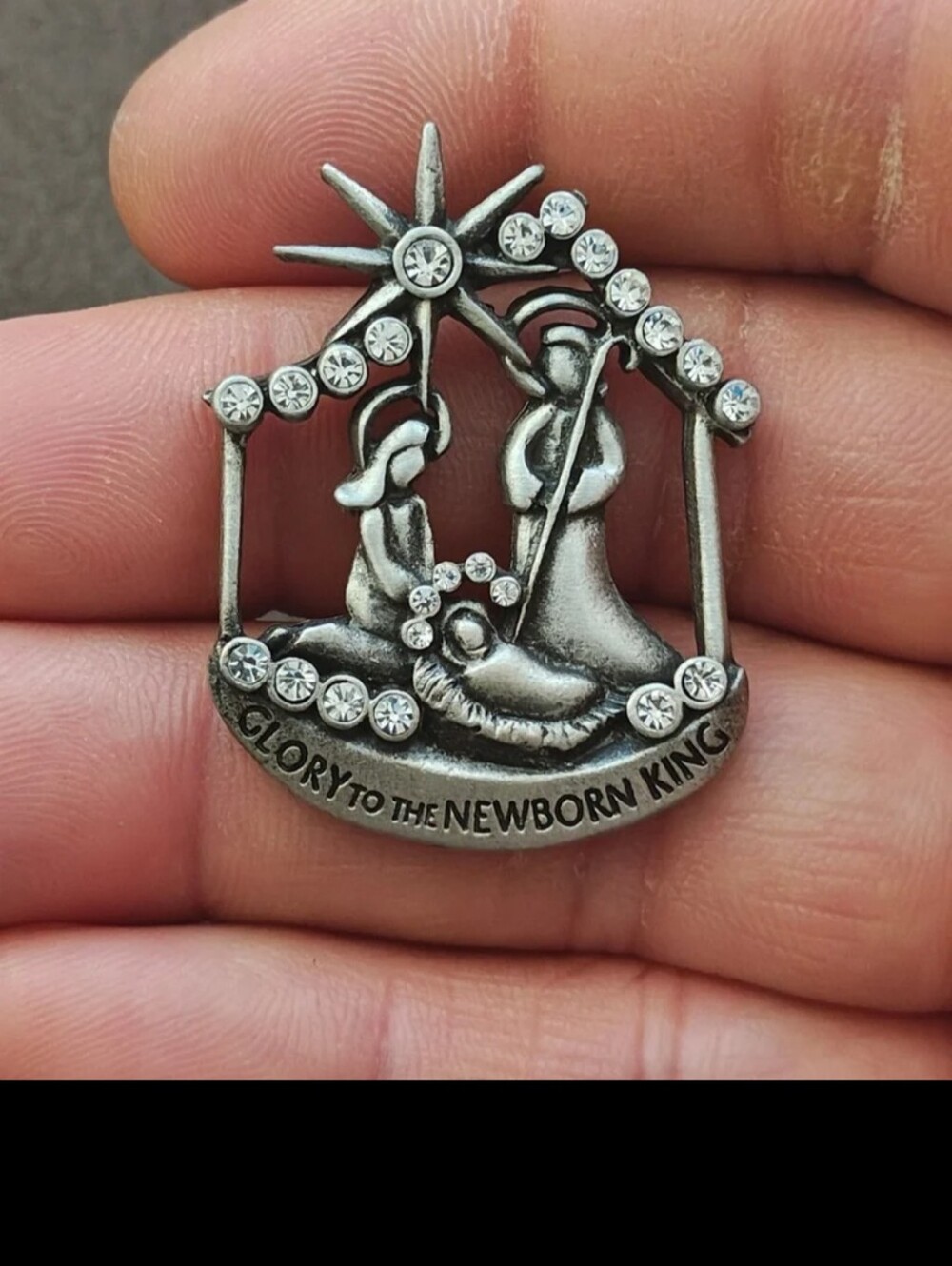1980s Camco Glory to the Newborn King Pewter With Rhinestones Nativity Brooch